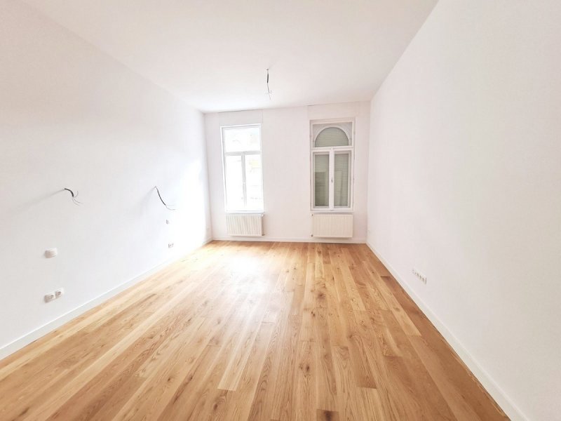 Dunai örökpanorámás nagypolgári lakás
