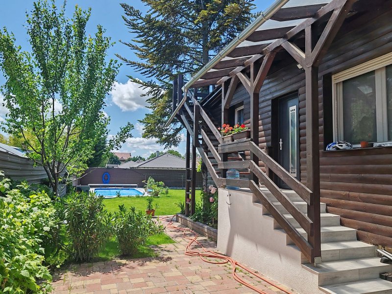 Nagy családosoknak vagy két generáció számára!