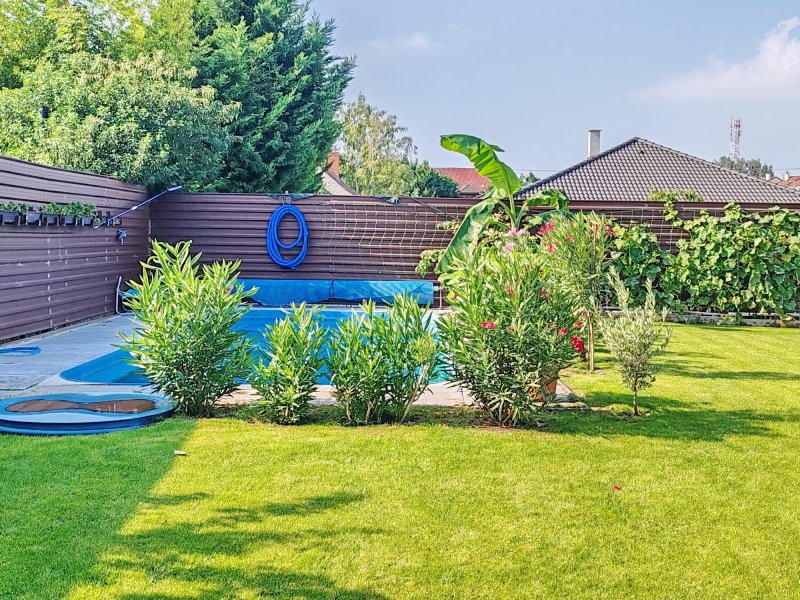 Nagy családosoknak vagy két generáció számára!