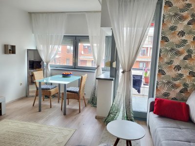 Kiadó ékszerdoboz a Riverside Apartmanházban 