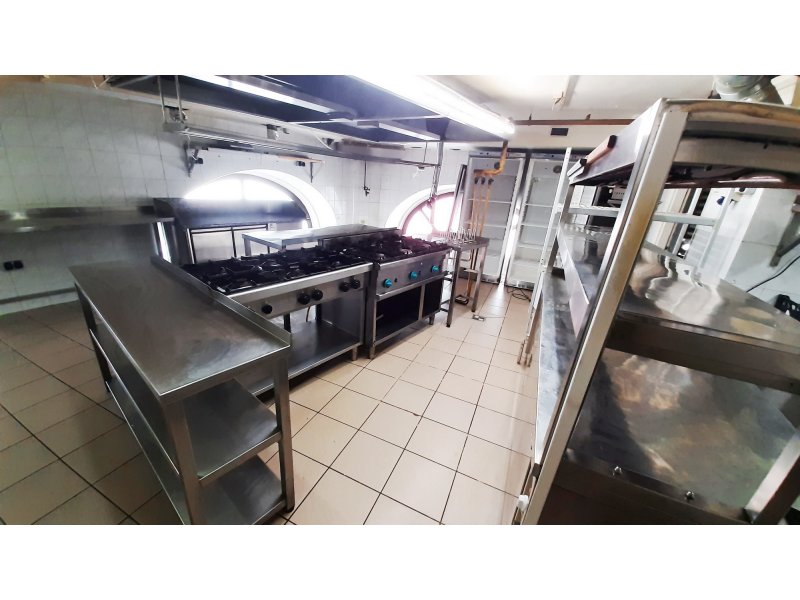 Bejáratott vendégkörrel rendelkező étterem eladó