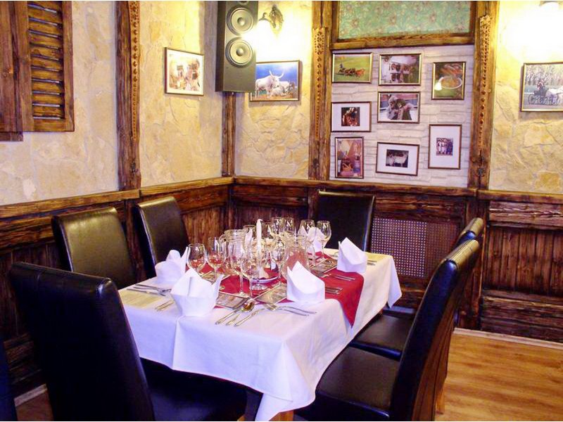  Bejáratott vendégkörrel rendelkező étterem kiadó