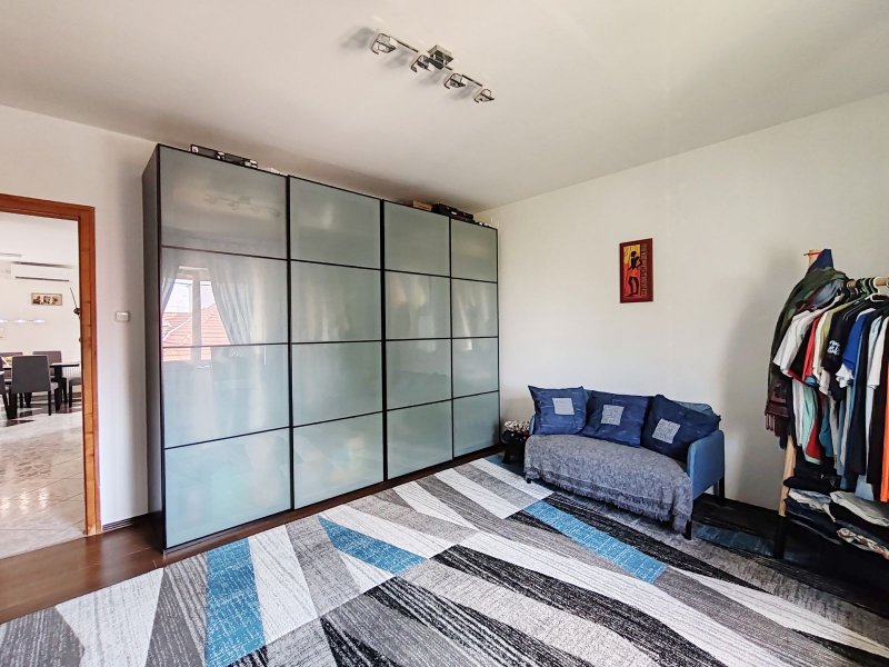 4 szobás, napelemes, csodálatos ingatlan eladó! 