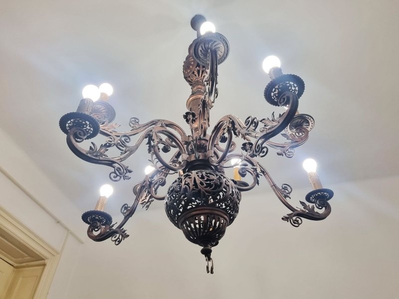 Eladó lakás a Palotanegyed szívében, műemléki környezetben, ritka lehetőség a Dégenfeld-Schomburg-palotában!