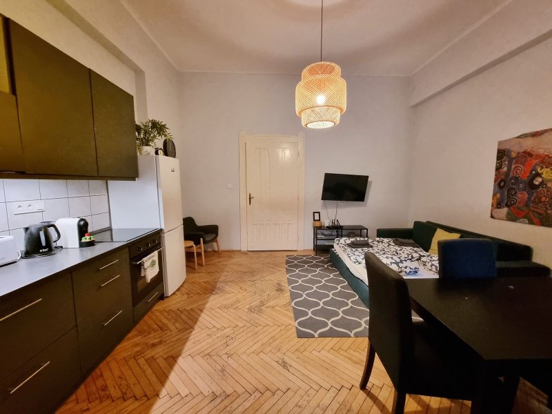 Eladó lakás a belső Terézvárosban. Kiváló befektetési lehetőség!