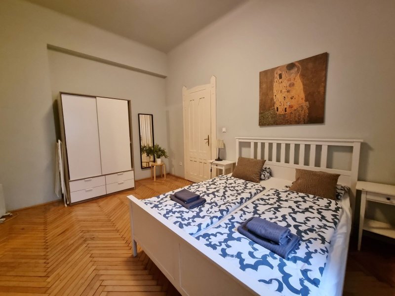 Eladó lakás a belső Terézvárosban. Kiváló befektetési lehetőség!