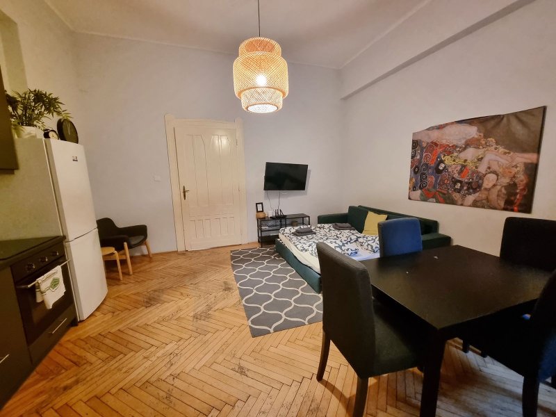 Eladó lakás a belső Terézvárosban. Kiváló befektetési lehetőség!