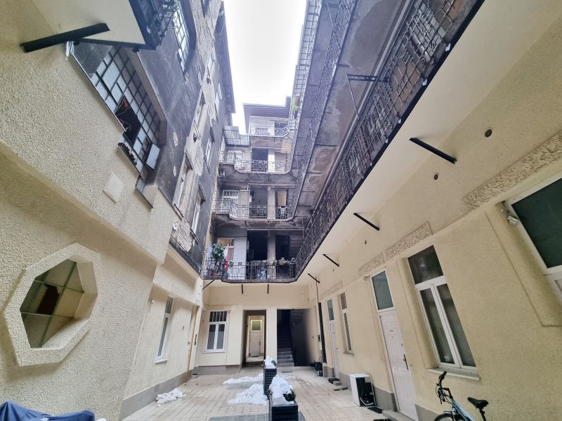 Eladó lakás a belső Terézvárosban. Kiváló befektetési lehetőség!