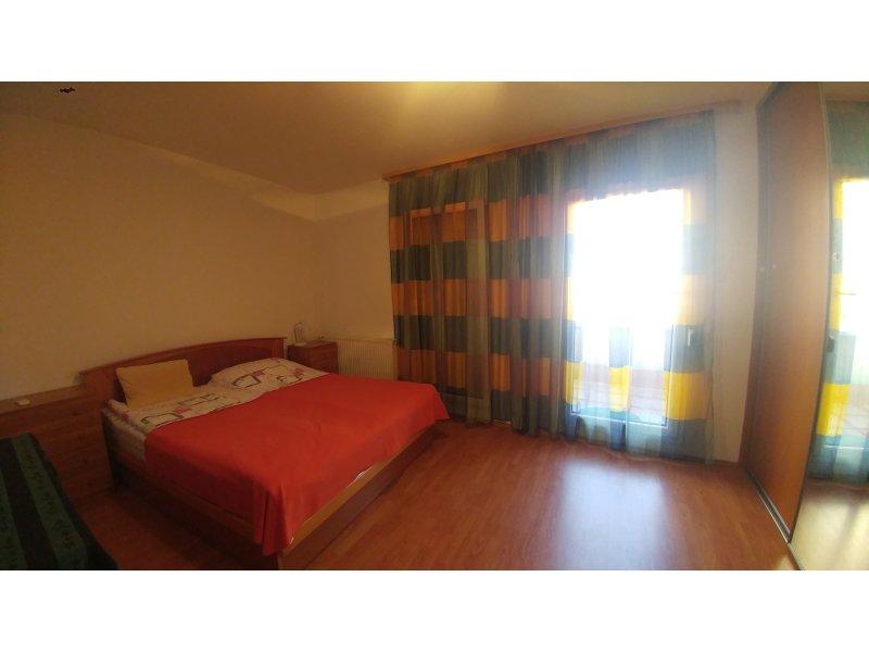  SZOBA KIADÓ ÚJÉPÍTÉSŰ LAKÁSBAN 