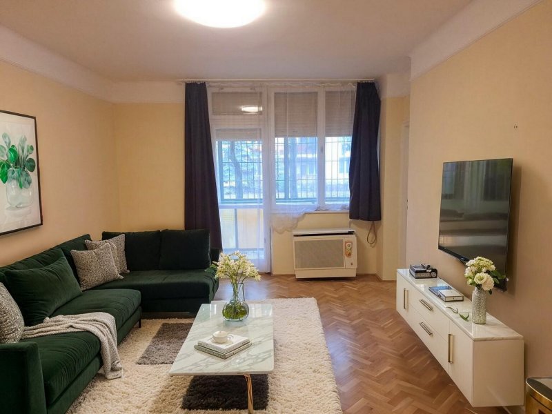 2 szobás, erkélyes, földszinti lakás Csepel kedvelt részén, zöldövezetben