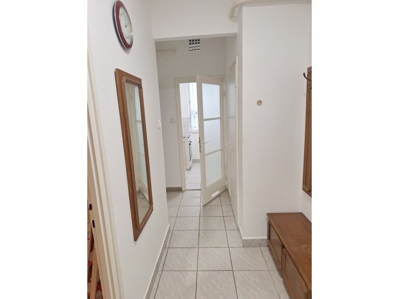 2 szobás, erkélyes, földszinti lakás Csepel kedvelt részén, zöldövezetben