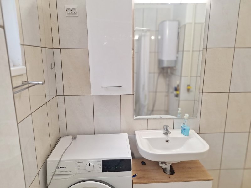 2 szobás, erkélyes, földszinti lakás Csepel kedvelt részén, zöldövezetben