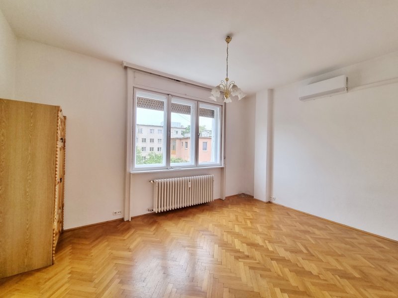 DUNAI PANORÁMÁS, ERKÉLYES KIADÓ LAKÁS