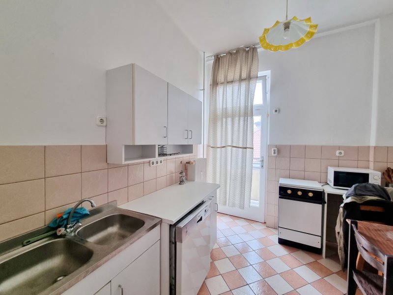 DUNAI PANORÁMÁS, ERKÉLYES KIADÓ LAKÁS