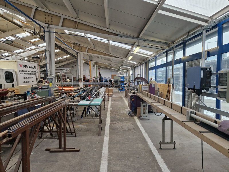 Ipari csarnok befektetőknek vagy saját használatra