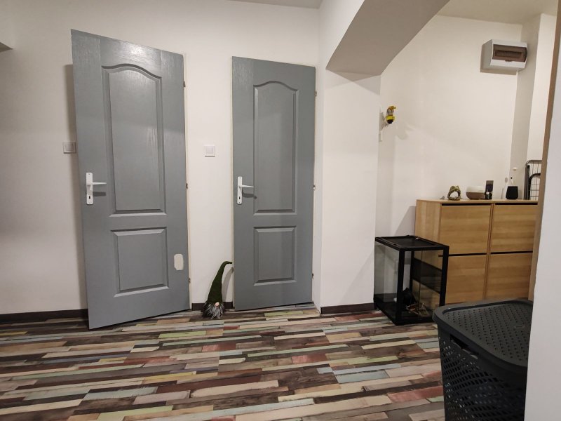 Kertes társasházi lakás eladó!