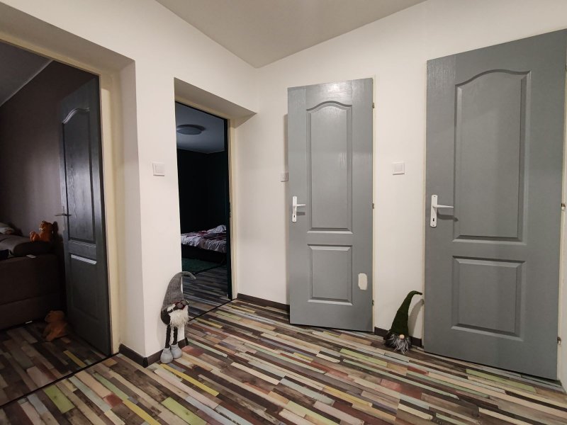 Kertes társasházi lakás eladó!