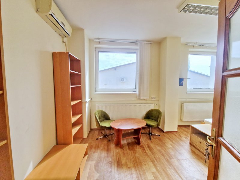 Az a telephely, ahol végre egy helyen működhet a raktár, a műhely és az iroda, kompromisszumok nélkül.