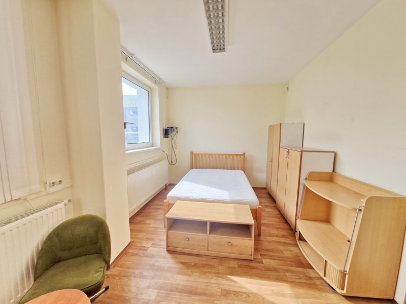 Az a telephely, ahol végre egy helyen működhet a raktár, a műhely és az iroda, kompromisszumok nélkül.