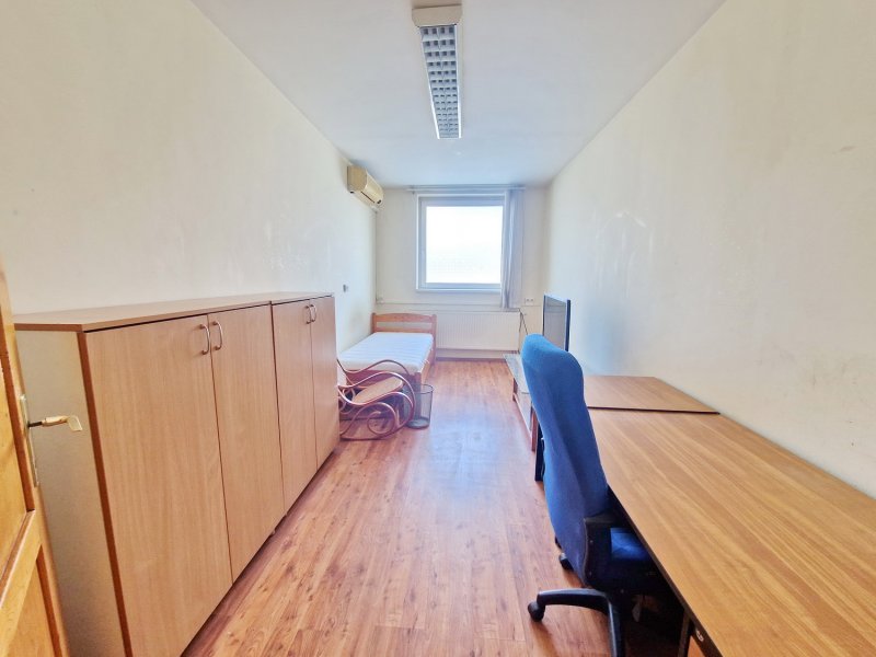 Az a telephely, ahol végre egy helyen működhet a raktár, a műhely és az iroda, kompromisszumok nélkül.