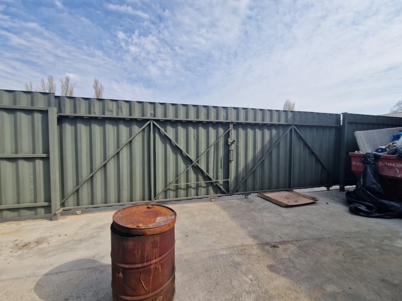 Az a telephely, ahol végre egy helyen működhet a raktár, a műhely és az iroda, kompromisszumok nélkül.