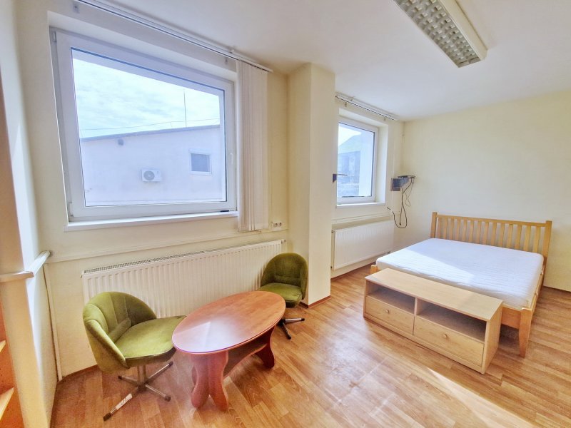 Az a telephely, ahol végre egy helyen működhet a raktár, a műhely és az iroda, kompromisszumok nélkül.