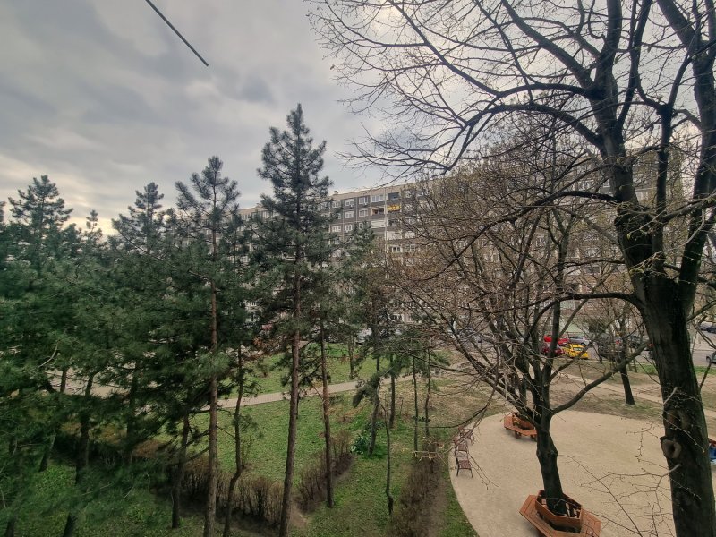 Eladó külön nyíló 2 szobás az Etele úton, panelprogramos házban!