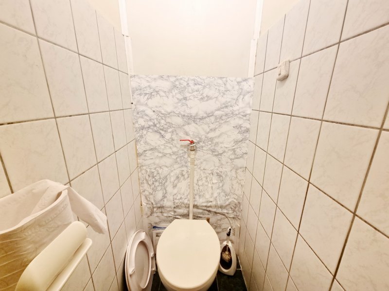 Eladó külön nyíló 2 szobás az Etele úton, panelprogramos házban!