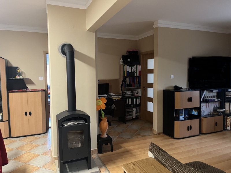 Eladó felújított családi ház Pest megye déli részén