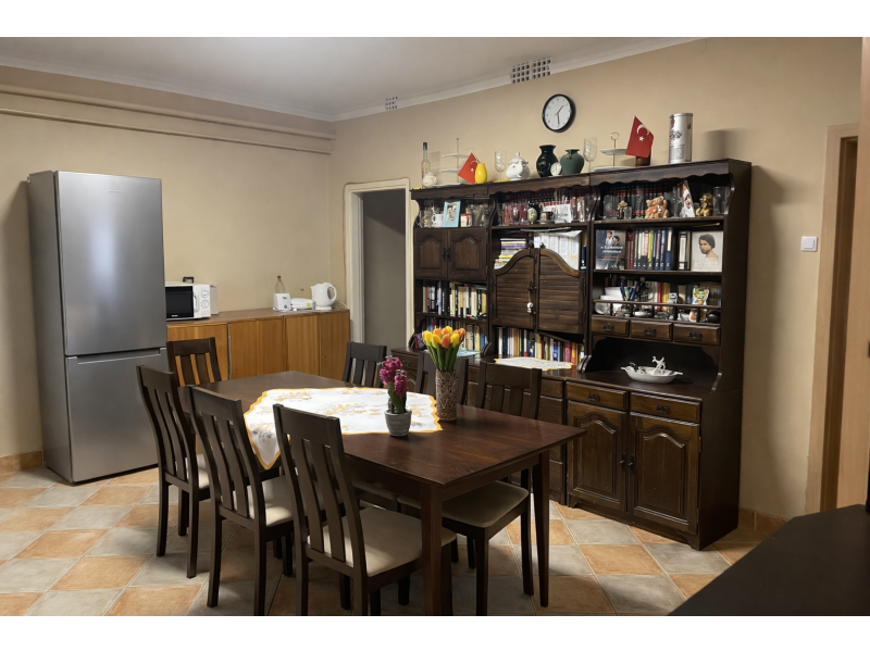 Eladó felújított családi ház Pest megye déli részén