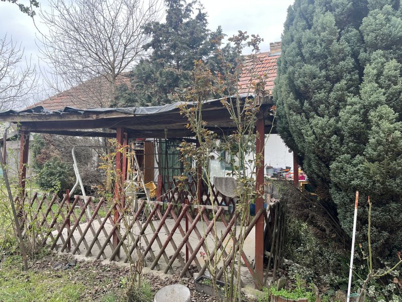 Eladó felújított családi ház Pest megye déli részén