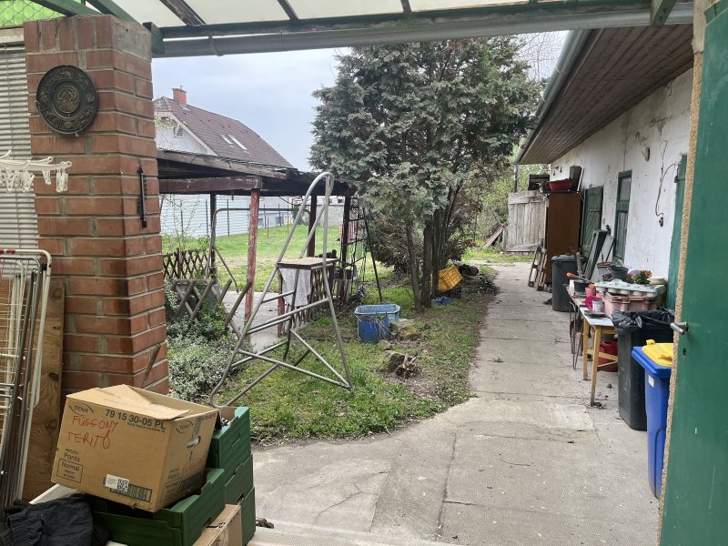 Eladó felújított családi ház Pest megye déli részén