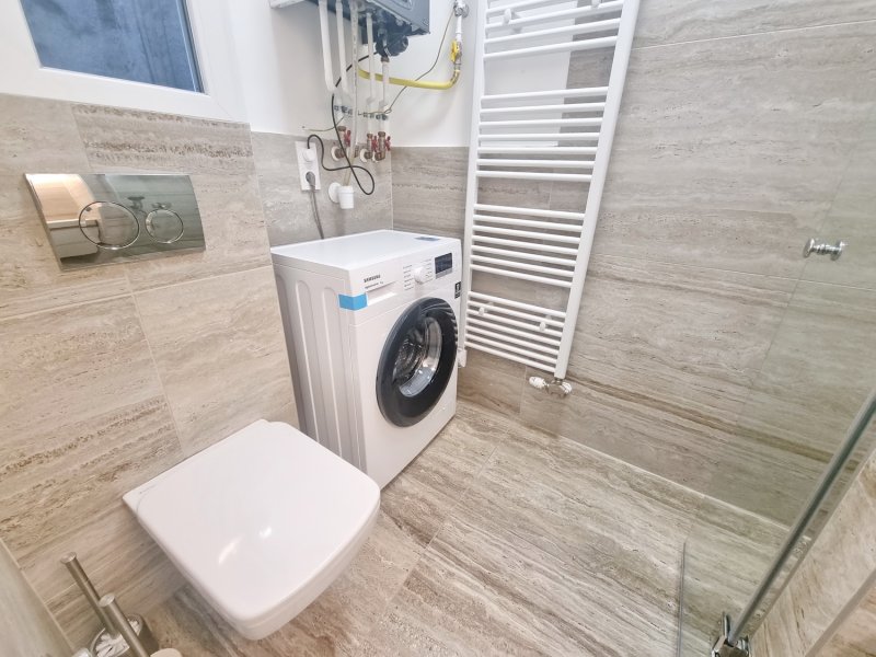 Kiadó Dunai panorámás lakás a belső Ferencváros szívében