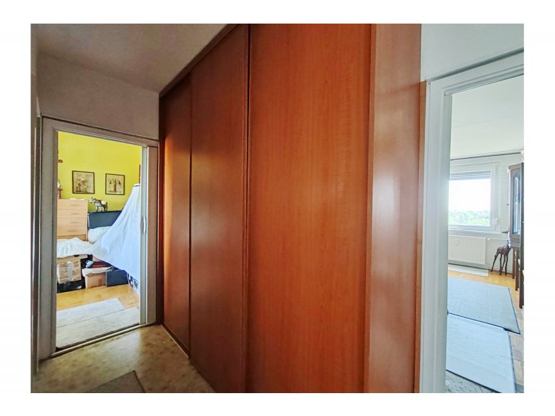 Panorámás kilátással 3 szobás lakás eladó!