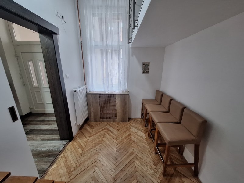 Belső-Erzsébetvárosi 2 szobás, felújított lakás