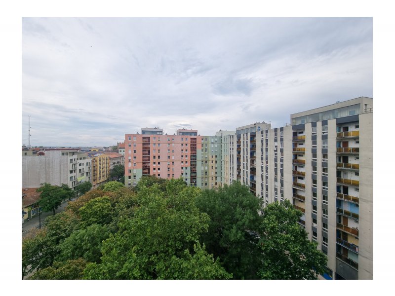 Panorámás, 3 szobás lakás a Corvin sétány közelében, kiváló otthon vagy befektetés!
