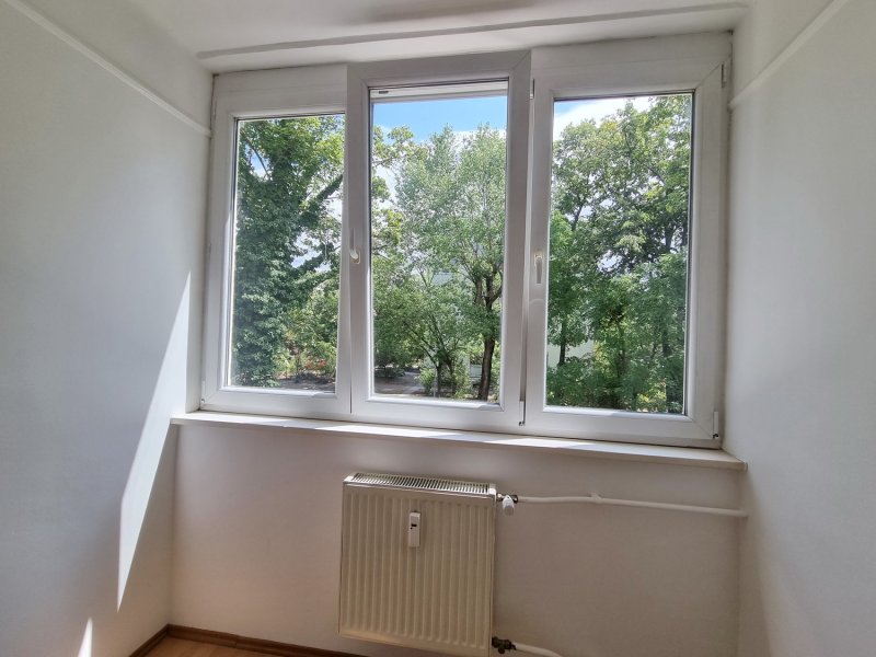 Kiváló elrendezésű erkélyes lakás eladó a József Attila lakótelep kedvelt részén!