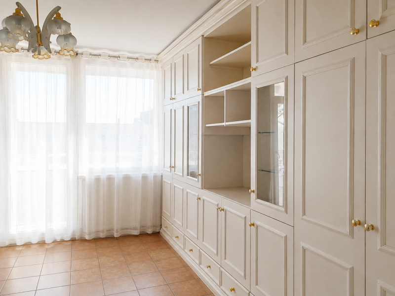 PANORÁMÁS, ERKÉLYES 3 SZOBÁS LAKÁS CSEPEL KÖZPONTJÁBAN!
