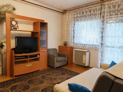 PARKRA NÉZŐ, ERKÉLYES 3 SZOBÁS LAKÁS ELADÓ CSEPEL KEDVELT RÉSZÉN!