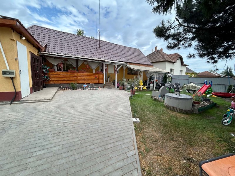 Kis családi ház eladó Szigetszentmiklóson