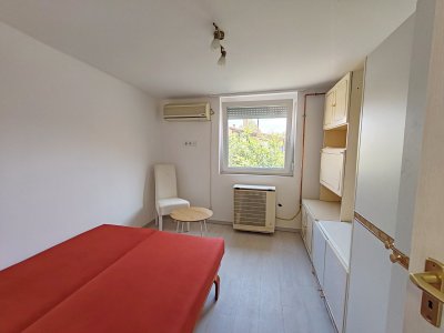 Csepel Dunapart közeli részén kiadó ház!