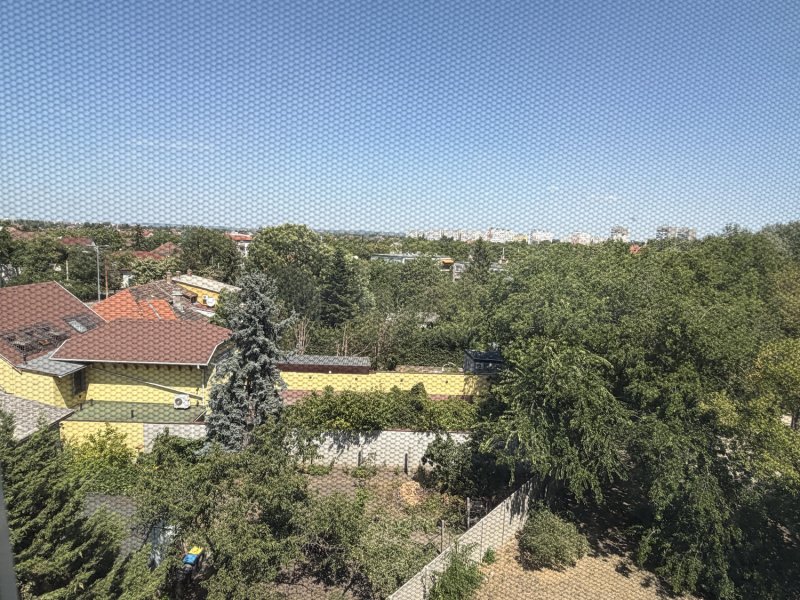 ZUGLÓ KÖZPONTI, MÉGIS CSENDES RÉSZÉN PANORÁMÁS, IGÉNYES PANELLAKÁS KIZÁRÓLAG NÁLUNK ELADÓ! 
