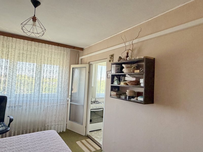 ZUGLÓ KÖZPONTI, MÉGIS CSENDES RÉSZÉN PANORÁMÁS, IGÉNYES PANELLAKÁS KIZÁRÓLAG NÁLUNK ELADÓ! 
