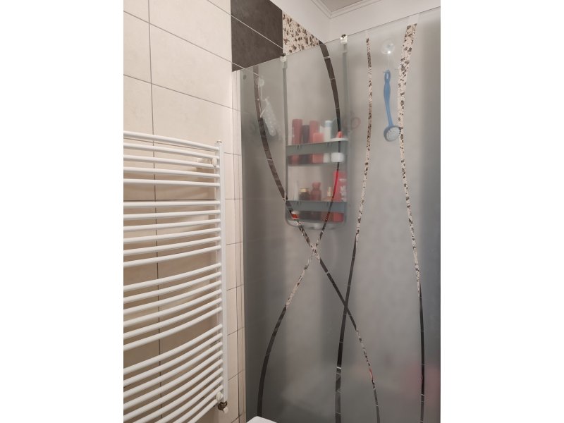 Parkerdőnél újszerű 4 szobás ház eladó!